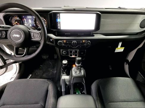 New 2026 Jeep Gladiator Sport AWD/4WD image 6