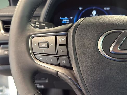 Used 2025 Lexus UX 300h AWD w/ Accessory Package (Z2) image 24