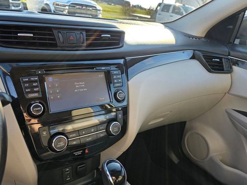 Used 2018 Nissan Rogue Sport SL image 26