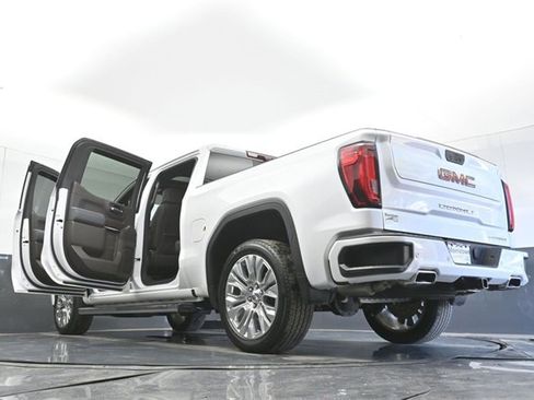 Used 2022 GMC Sierra 1500 Denali w/ Denali Premium Package image 55