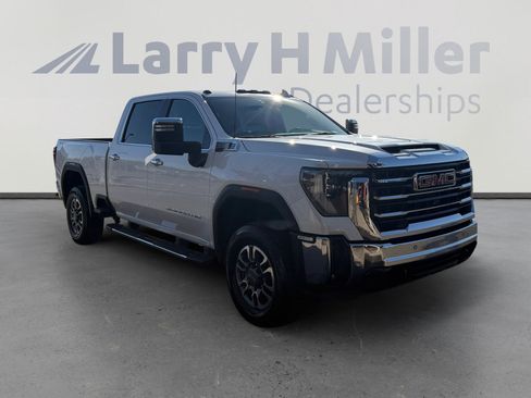Used 2025 GMC Sierra 2500 SLT w/ SLT Premium Package AWD/4WD image 7