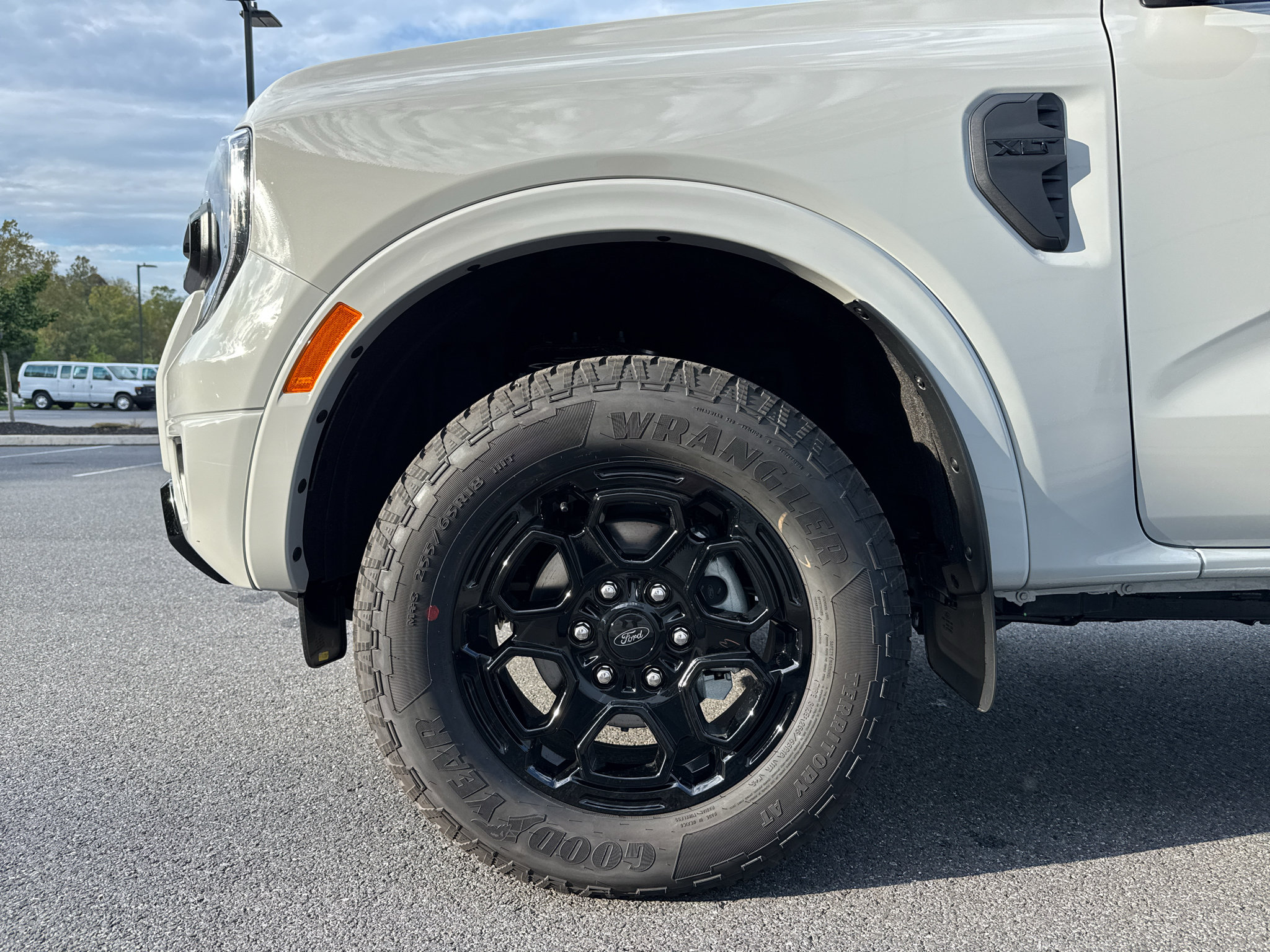 New 2026 Ford Ranger XLT w/ FX4 Off-Road Package AWD/4WD image 19