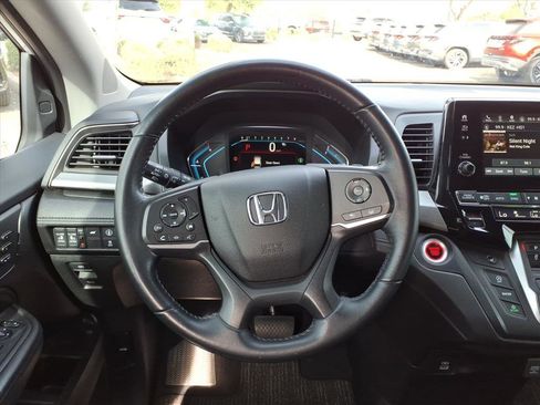 Used 2022 Honda Odyssey EX-L image 18