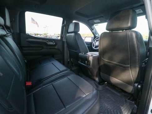 Used 2024 Chevrolet Silverado 1500 LT Trail Boss w/ Convenience Package II AWD/4WD image 24