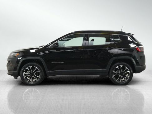 Used 2023 Jeep Compass Limited w/ Sun and Sound Group AWD/4WD image 2