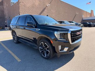 Used 2022 GMC Yukon SLE w/ Gmc Pro Safety Plus Package video 2