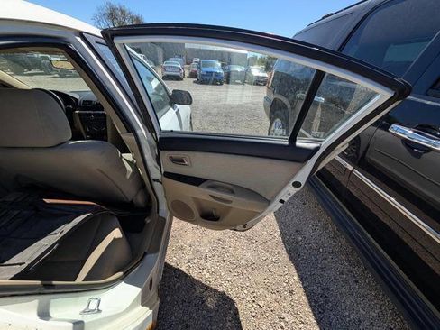 Used 2007 MAZDA MAZDA3 i Touring FWD image 28