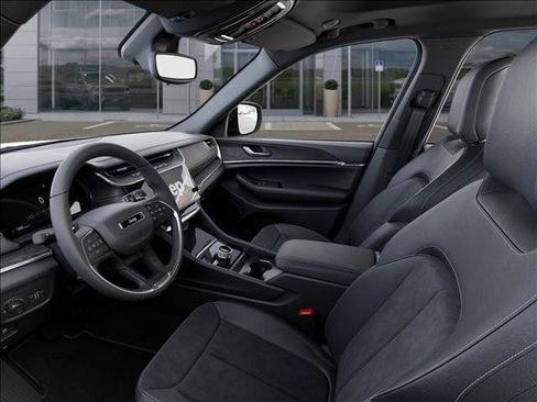 New 2026 Jeep Grand Cherokee Altitude RWD image 22