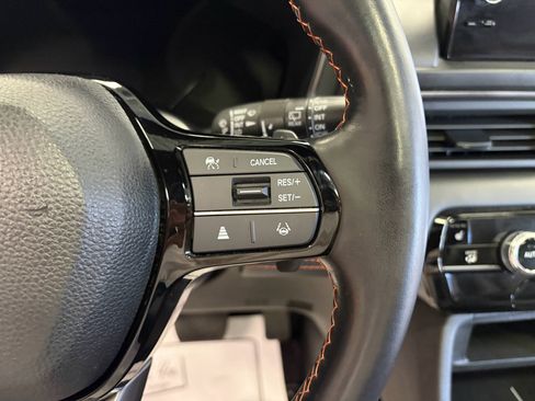 Used 2024 Honda Pilot TrailSport image 16