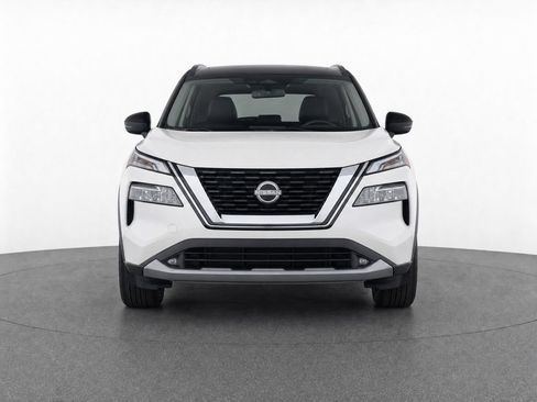 Used 2022 Nissan Rogue SL w/ SL Premium Package FWD image 5