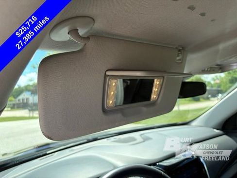 Used 2021 Chevrolet Traverse LT FWD image 26
