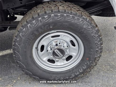 New 2026 Ford F250 XL w/ XL Off-Road Package image 14