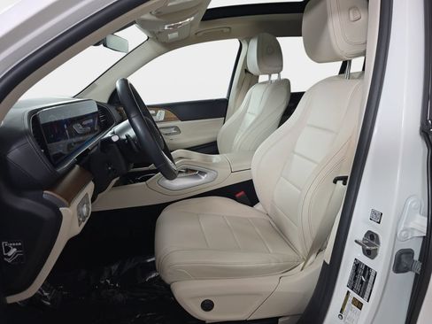 Used 2023 Mercedes-Benz GLS 450 4MATIC image 19