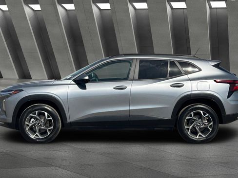 Certified 2024 Chevrolet Trax LT image 7