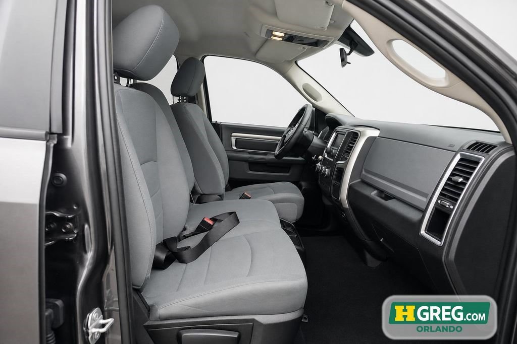 Used 2019 RAM 1500 Classic SLT RWD image 13