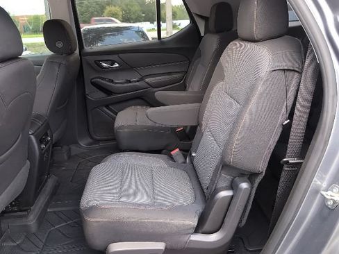 Used 2019 Chevrolet Traverse LT FWD image 26