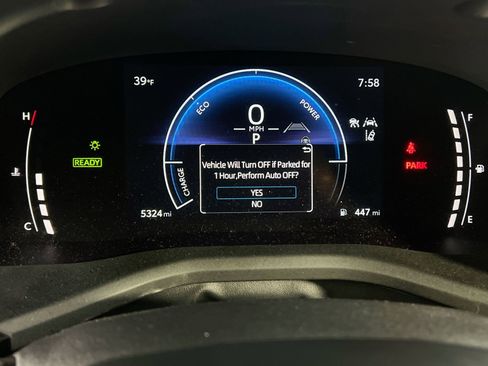 Used 2025 Toyota Camry LE image 21