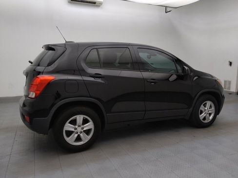 Used 2020 Chevrolet Trax LS w/ Tint and Cruise Package image 10