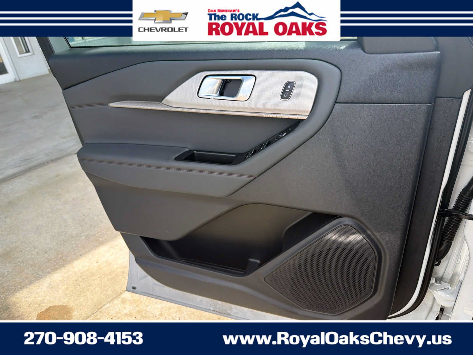 Used 2025 Ford Explorer Active RWD image 23