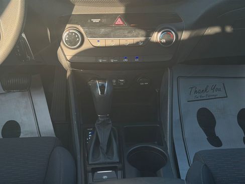 Used 2021 Hyundai Tucson SE image 11