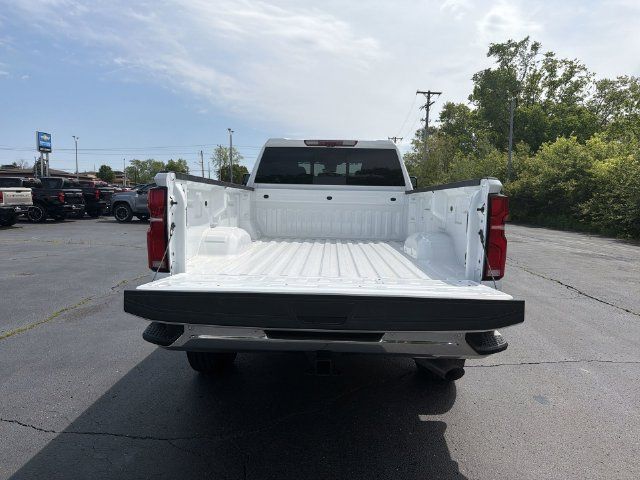 Certified 2025 Chevrolet Silverado 3500 LTZ w/ LTZ Premium Package AWD/4WD image 16