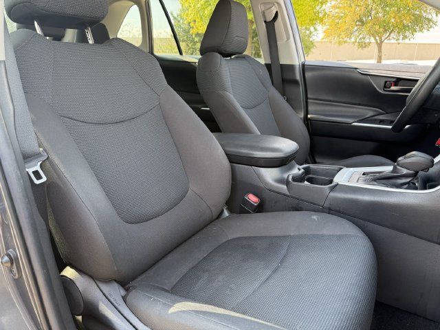 Used 2020 Toyota RAV4 LE FWD image 24