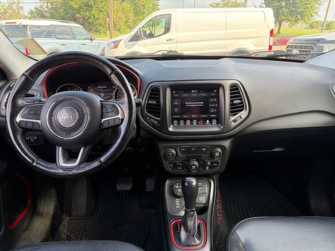 Used 2018 Jeep Compass Trailhawk w/ Cold Weather Group AWD/4WD image 7