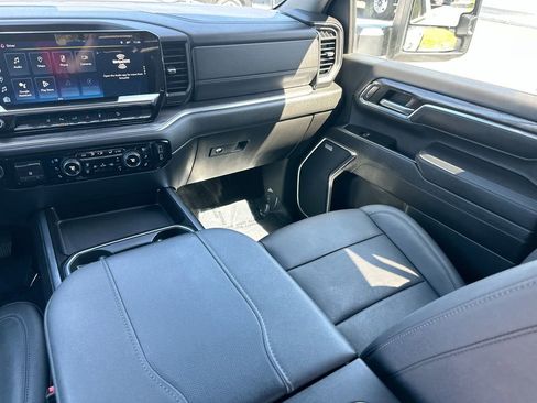 Used 2024 Chevrolet Silverado 2500 LTZ w/ LTZ Plus Package image 24