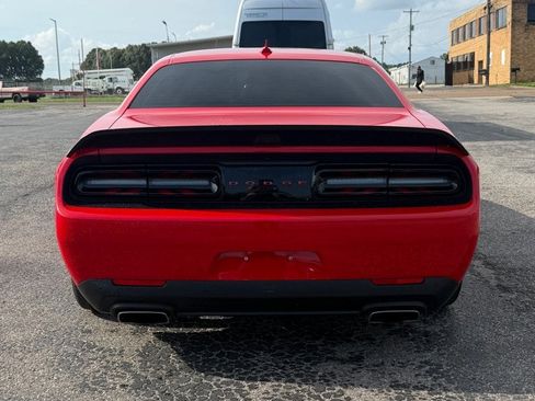 Used 2020 Dodge Challenger R/T Scat Pack RWD image 4