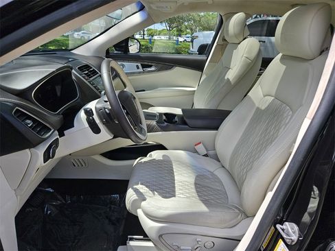 Used 2019 Lincoln Nautilus Black Label image 3