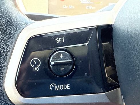 Certified 2023 BMW iX xDrive50 w/ Premium Package AWD/4WD image 28