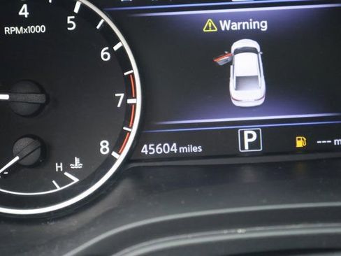 Used 2022 Nissan Maxima SV w/ Floor Mat Group image 10