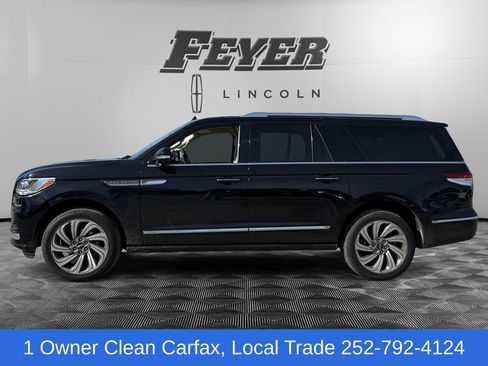 Used 2023 Lincoln Navigator L Reserve AWD/4WD image 2