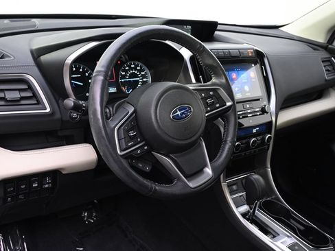 Used 2022 Subaru Ascent Limited w/ Technology Package AWD/4WD image 9