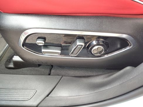 Used 2024 Jeep Wagoneer Launch Edition image 11