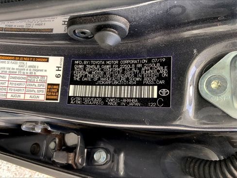 Used 2019 Toyota Prius Limited FWD image 20