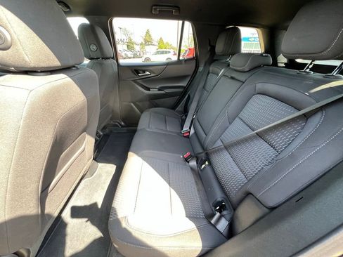 Used 2025 Chevrolet Equinox LT image 21