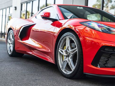 Used 2021 Chevrolet Corvette Stingray Preferred Conv w/ Z51 Performance Package RWD image 4