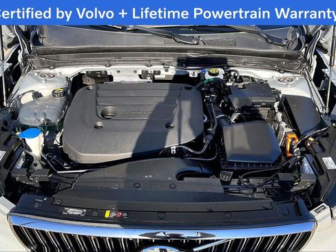 Certified 2024 Volvo XC40 B5 Plus image 13