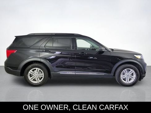 Certified 2022 Ford Explorer XLT w/ Equipment Group 202A AWD/4WD image 2