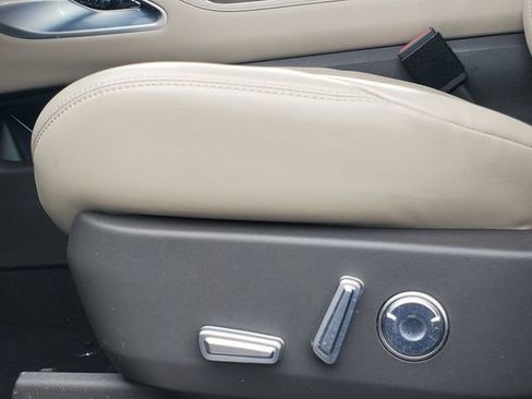 Certified 2024 Lincoln Nautilus Premier AWD/4WD image 8