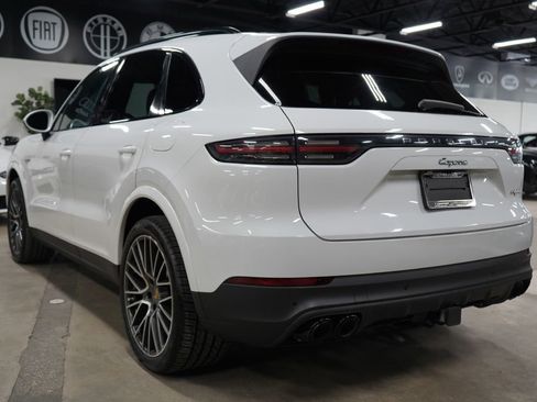 Used 2019 Porsche Cayenne E-Hybrid AWD/4WD image 3