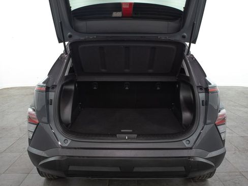 Used 2024 Hyundai Kona SEL FWD image 12