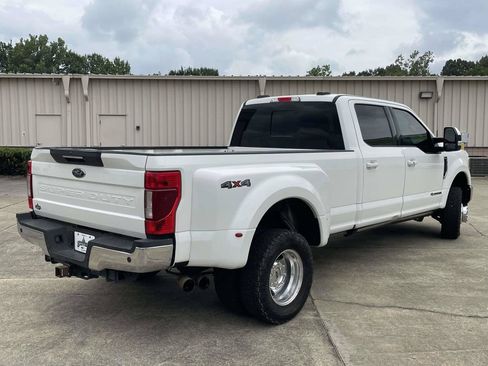 Used 2022 Ford F350 Lariat w/ Lariat Ultimate Package AWD/4WD image 3