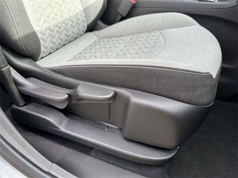 Certified 2023 Chevrolet Equinox LS w/ Driver Confidence II Package image 25