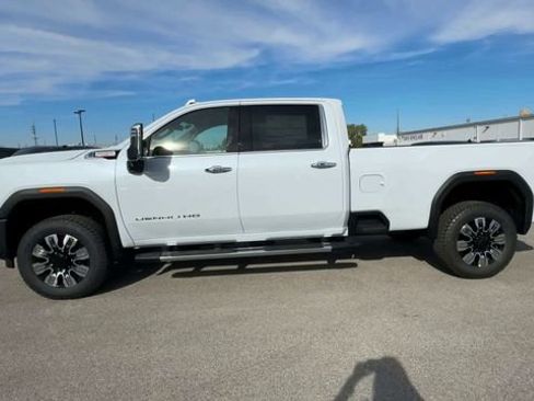 New 2026 GMC Sierra 3500 Denali AWD/4WD image 5