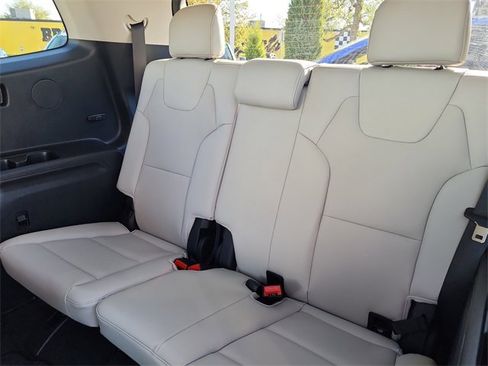 New 2025 Kia Telluride S image 15