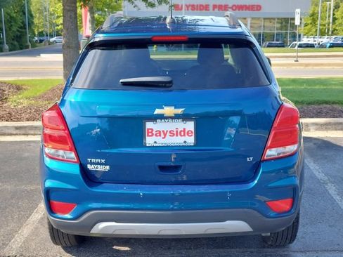 Used 2020 Chevrolet Trax LT w/ LT Convenience Package FWD image 10