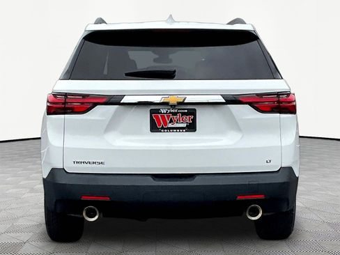 Used 2023 Chevrolet Traverse LT FWD image 5