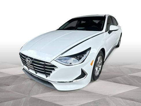 Used 2023 Hyundai Sonata SE FWD image 4